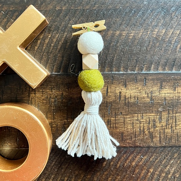 Ari Car Clip On Diffuser - Picture 2 of 3